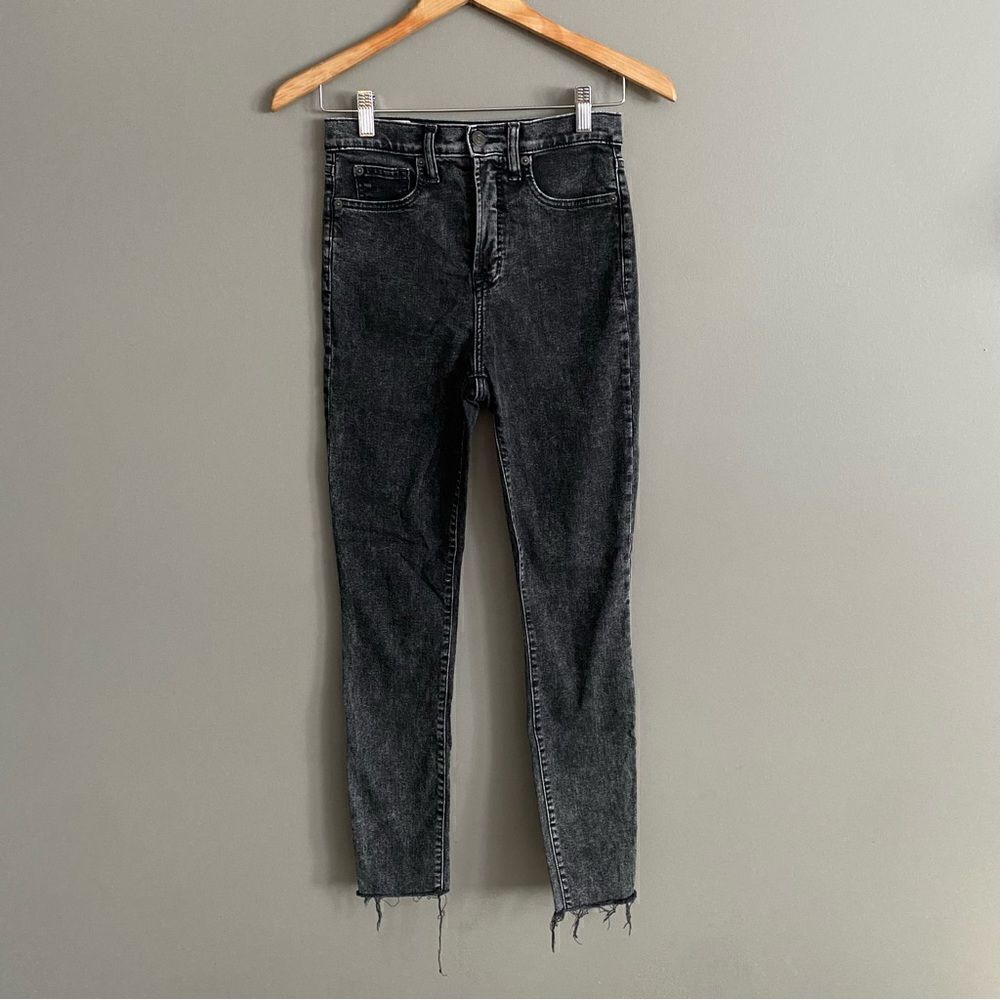 Gap True Skinny Ankle Sky High Jeans Black Acid Wash Raw Hem 25 0R